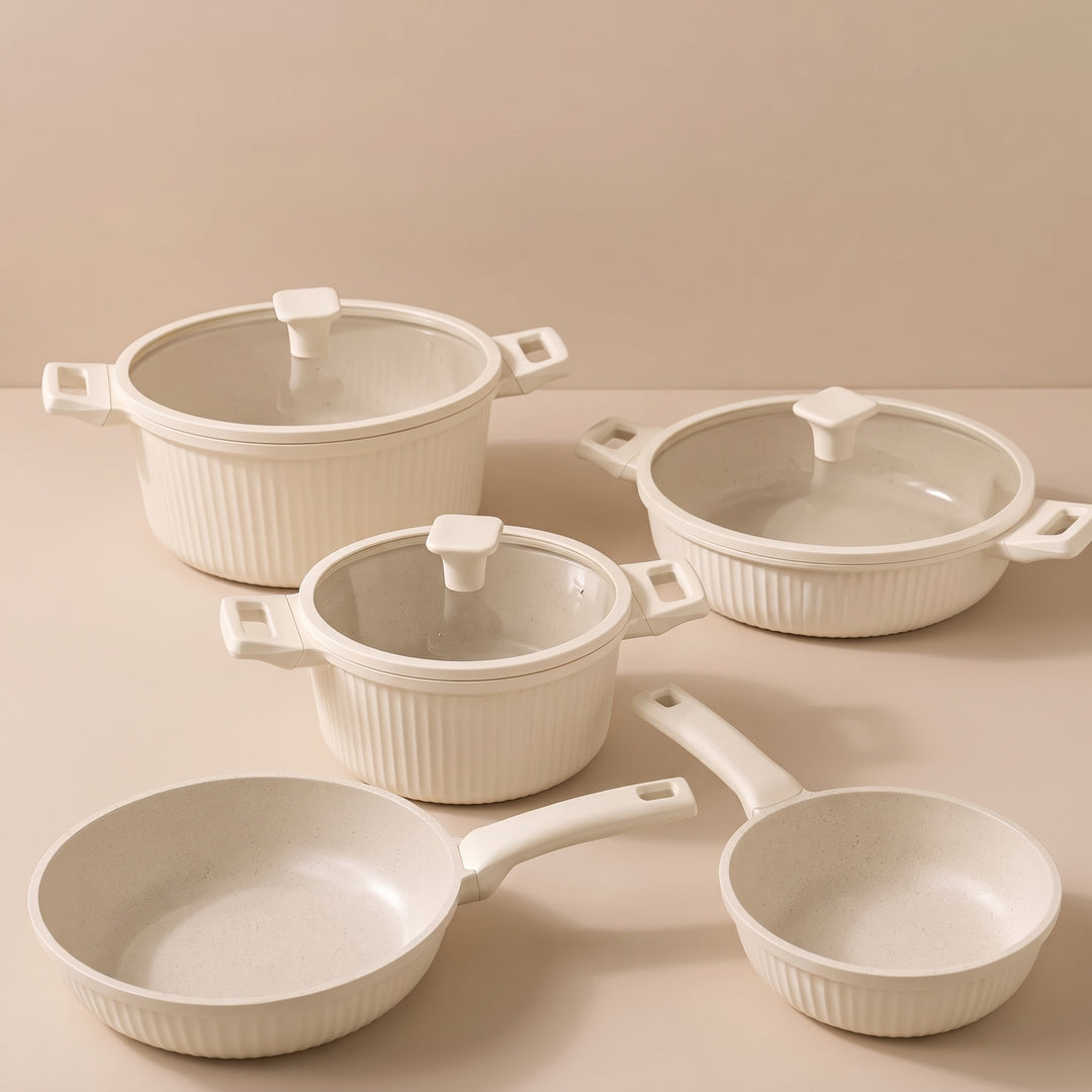 8-Delige Pannenset Creme – Aluminium Kook- &amp; Koekenpannenset met Glazen Deksels