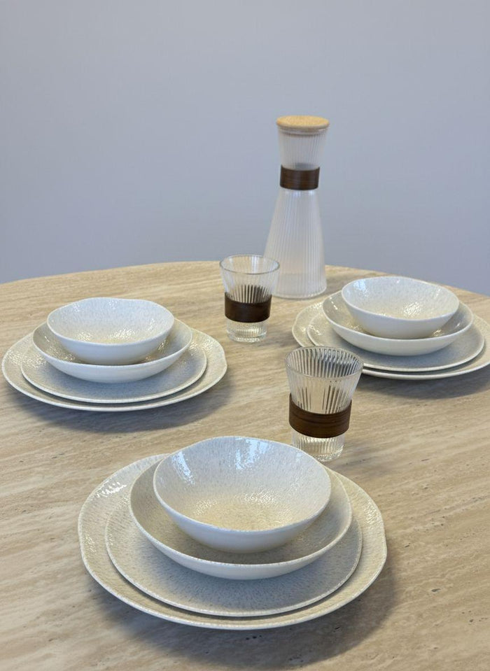 Ipek Dune Serviesset 24-delig – Porselein – Beige Gespikkeld – Organische Vorm – Modern & Rustiek