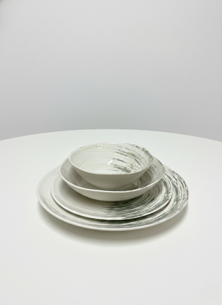 Ipek Olive Serviesset 24-delig – Porselein – Wit met Groene Swirl – Artistiek &amp; Modern